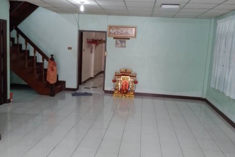 Дом в Бангкоке, Таиланд с 4 спальнями  № 145762 - фото 16