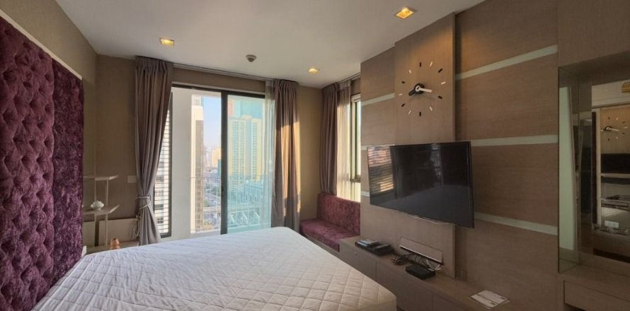 Condo in Ratchathewi, Bangkok, Thailand, 2 bedrooms  № 164276