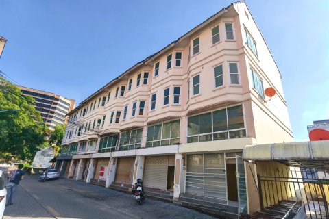 Коммерческая недвижимость в Чиангмае, Таиланд № 164277