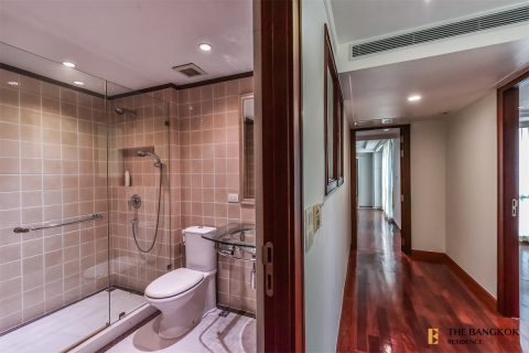 Condo à Bangkok, Thaïlande, 4 chambres № 189772 - photo 10