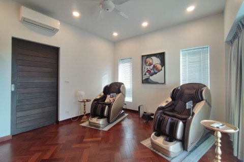 Вилла в Паттайе, Таиланд с 7 спальнями  № 171964 - фото 18