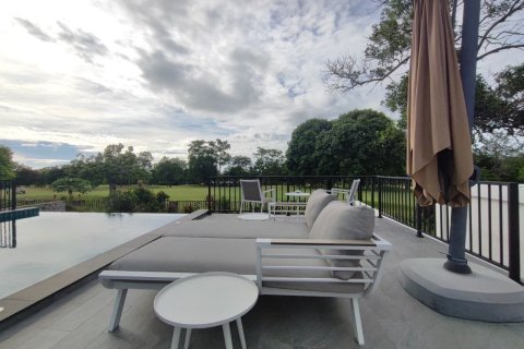 Вилла в Паттайе, Таиланд с 7 спальнями  № 171964 - фото 9