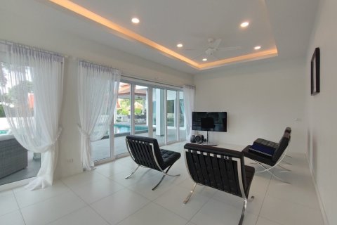 Вилла в Паттайе, Таиланд с 7 спальнями  № 171964 - фото 12