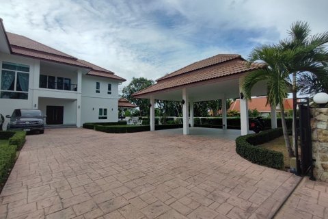 Вилла в Паттайе, Таиланд с 7 спальнями  № 171964 - фото 3