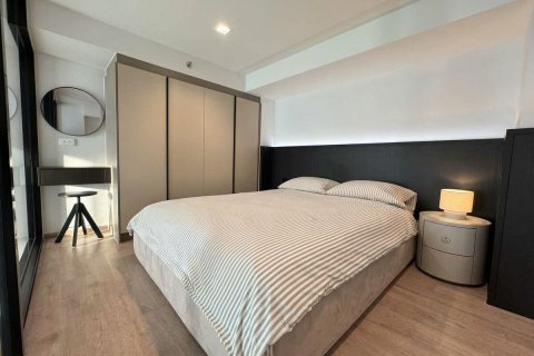 Studio in the Condo in Huai Khwang, Bangkok, Thailand  № 171963 - photo 11