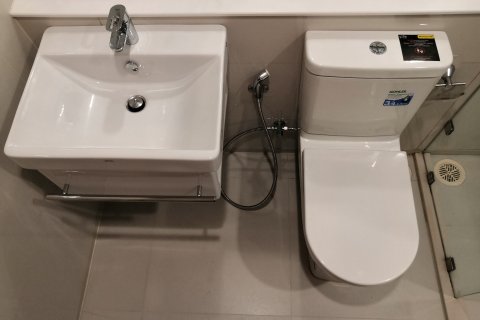 Studio dans le Condo à Pathum Wan, Bangkok, Thaïlande № 154669 - photo 12