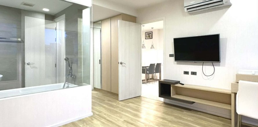 Condo in Chiang Mai, Thailand, 2 bedrooms  № 154671