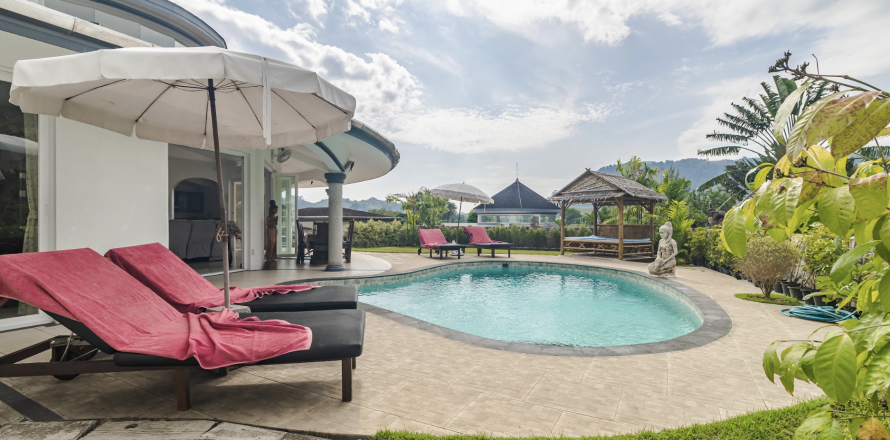 Villa in Phuket, Thailand 2 bedrooms № 170886