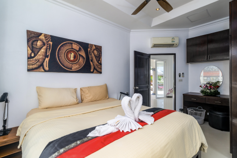 Villa in Phuket, Thailand 2 bedrooms № 170886 - photo 10