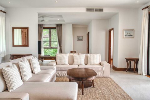 House in Bang Tao, Thailand 4 bedrooms № 36583 - photo 12