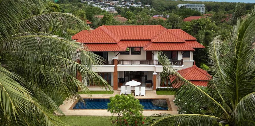 House in Bang Tao, Thailand 4 bedrooms № 36583