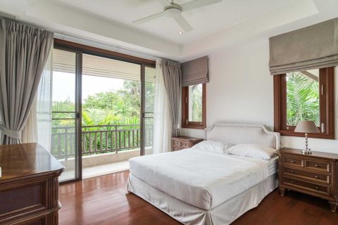 House in Bang Tao, Thailand 4 bedrooms № 36583 - photo 20