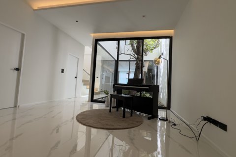 Вилла в Ханг Донге, Таиланд с 5 спальнями  № 152928 - фото 8