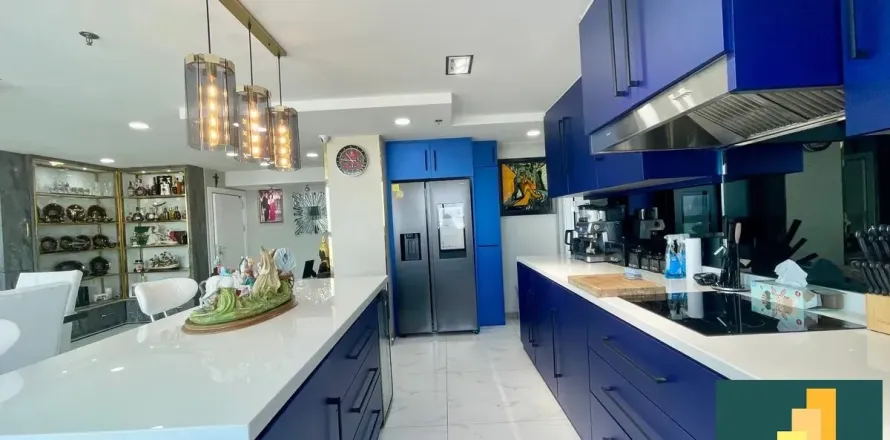 Condominio de 2 dormitorios en Pattaya, Tailandia № 210845