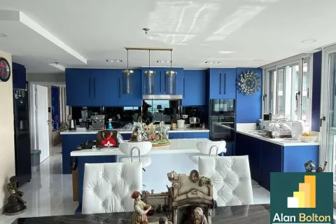 Condominio de 2 dormitorios en Pattaya, Tailandia № 210845 - foto 3
