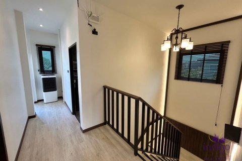 Maison à Chiang Mai, Thaïlande 4 chambres № 162639 - photo 23