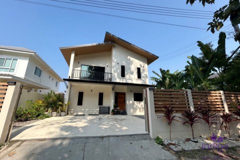 Дом в Чиангмае, Таиланд с 4 спальнями  № 162639