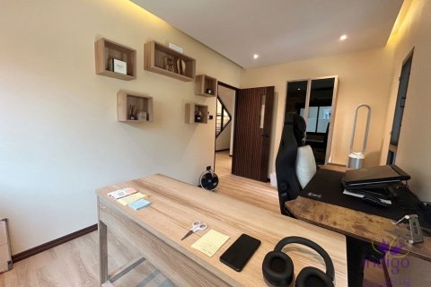 Maison à Chiang Mai, Thaïlande 4 chambres № 162639 - photo 27