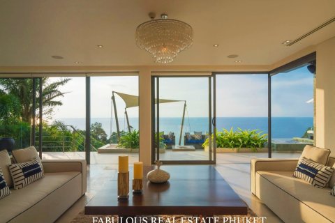 Villa in Kamala, Thailand 6 bedrooms № 179796 - photo 2