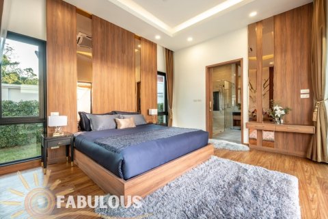 Villa in Chalong, Thailand 2 bedrooms № 179793 - photo 10