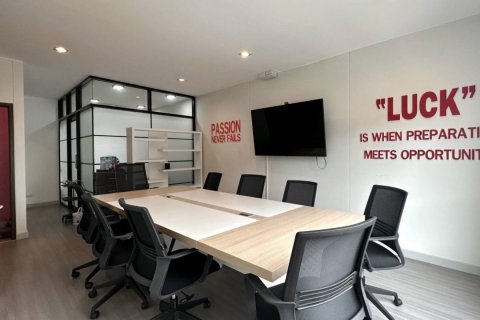 Таунхаус в Банг Кхене, Бангкок, Таиланд с 4 спальнями  № 141737 - фото 3