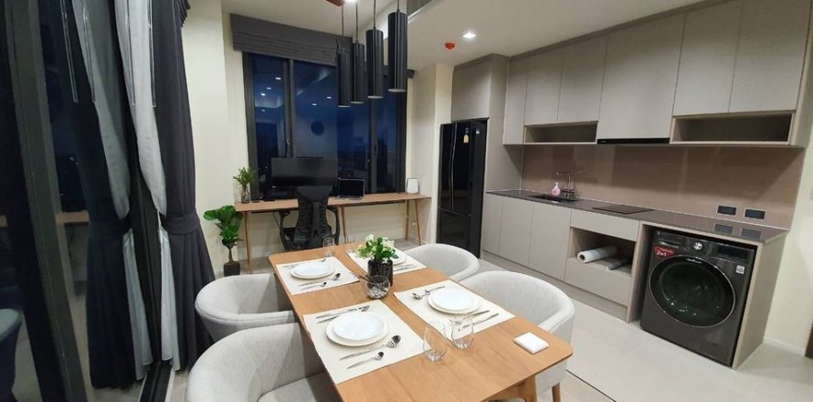 Condo à Watthana, Bangkok, Thaïlande, 2 chambres  № 141146