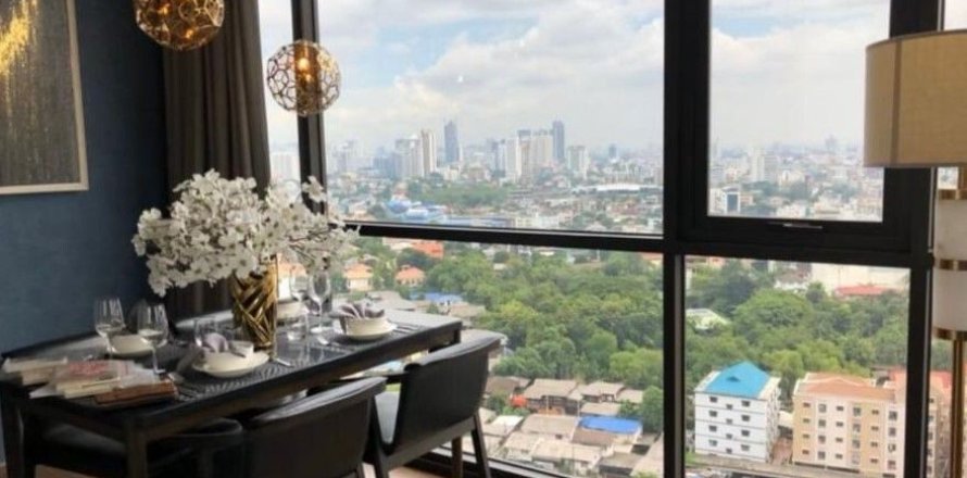 Condo à Watthana, Bangkok, Thaïlande, 2 chambres  № 163572