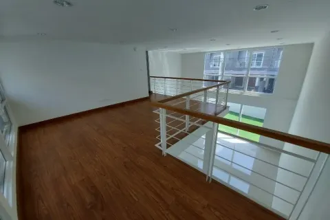 Townhouse in Wang Thonglang, Bangkok, Thailand 3 bedrooms № 163577 - photo 3