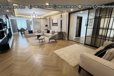 Condo in Watthana, Bangkok, Thailand, 3 bedrooms № 201361