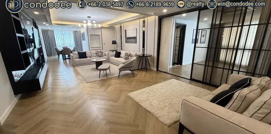 Condo in Watthana, Bangkok, Thailand, 3 bedrooms № 201361