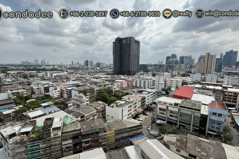 Condo in Watthana, Bangkok, Thailand, 3 bedrooms № 201361 - photo 4