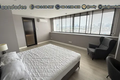 Condo in Watthana, Bangkok, Thailand, 3 bedrooms № 201361 - photo 13