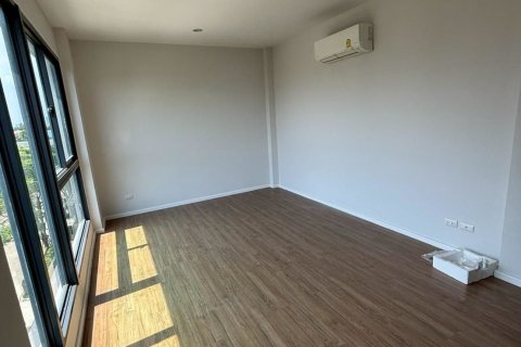 Дом в Тунг Кхру, Бангкок, Таиланд с 4 спальнями  № 151186 - фото 7