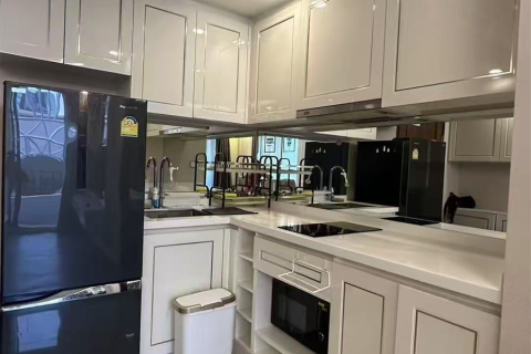Condo in Bangkok, Thailand, 1 bedroom  № 185722