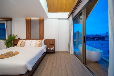 Вилла в Пхукете, Таиланд с 7 спальнями  № 157915 - фото 2