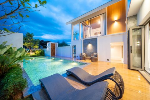 Вилла в Пхукете, Таиланд с 7 спальнями  № 157915 - фото 3