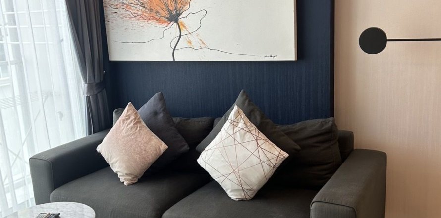 Condo in Watthana, Bangkok, Thailand, 2 bedrooms  № 157920