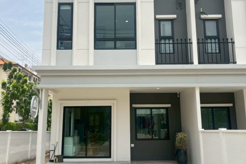 House in Samut Prakan, Thailand 2 bedrooms № 157921 - photo 3