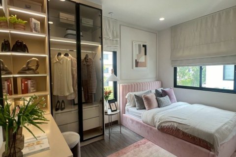 House in Samut Prakan, Thailand 2 bedrooms № 157921 - photo 18