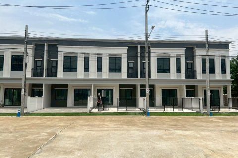 House in Samut Prakan, Thailand 2 bedrooms № 157921 - photo 2