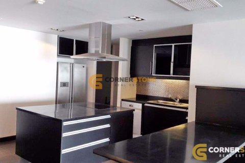 Студия в кондо на Пляж Джомтьен, Паттайя, Таиланд № 161518 - фото 2