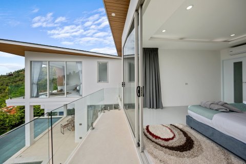 Villa in Ko Samui, Thailand 3 bedrooms № 161525 - photo 20