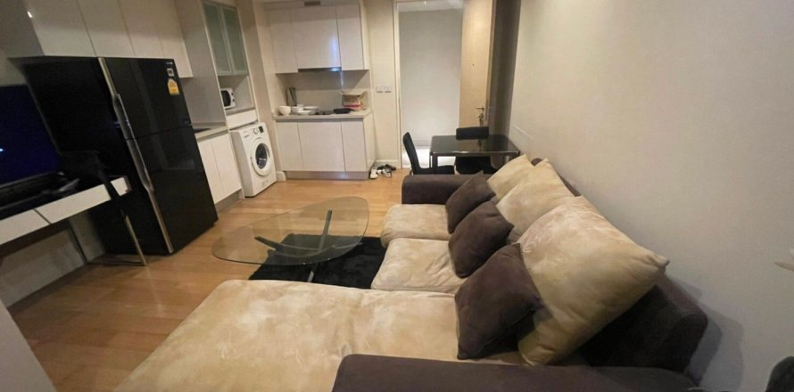 Studio in the Condo in Bang Rak, Bangkok, Thailand № 136717