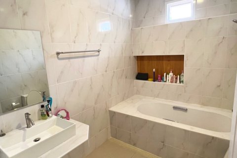 Вилла в Паттайе, Таиланд с 3 спальнями  № 173579 - фото 7