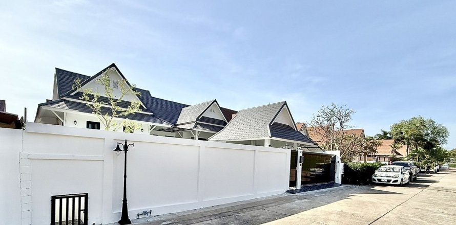 Вилла в Паттайе, Таиланд с 3 спальнями  № 173575