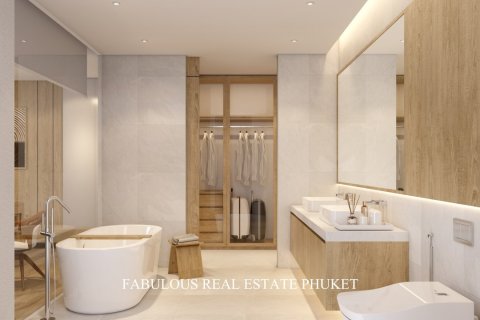 Villa in Chalong, Thailand 4 bedrooms № 179824 - photo 6