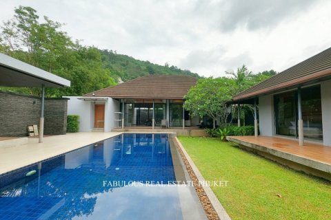 Villa à Kathu, Thaïlande 4 chambres № 179822