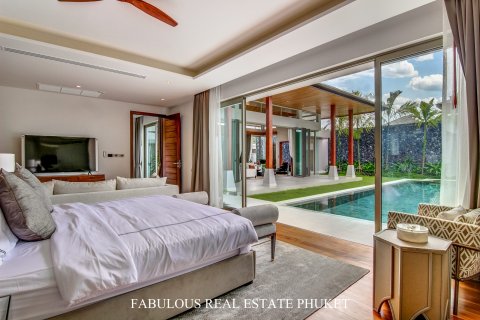 Villa in Bang Tao, Thailand 4 bedrooms № 179819 - photo 9