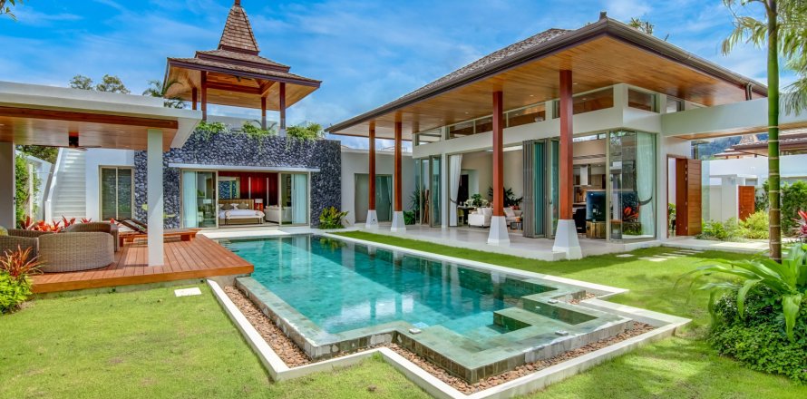 Villa in Bang Tao, Thailand 4 bedrooms № 179819