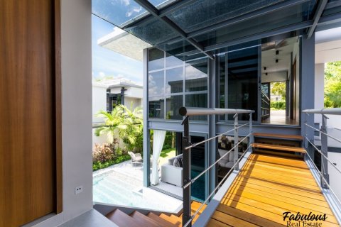 Villa in Bang Tao, Thailand 2 bedrooms № 179820 - photo 13